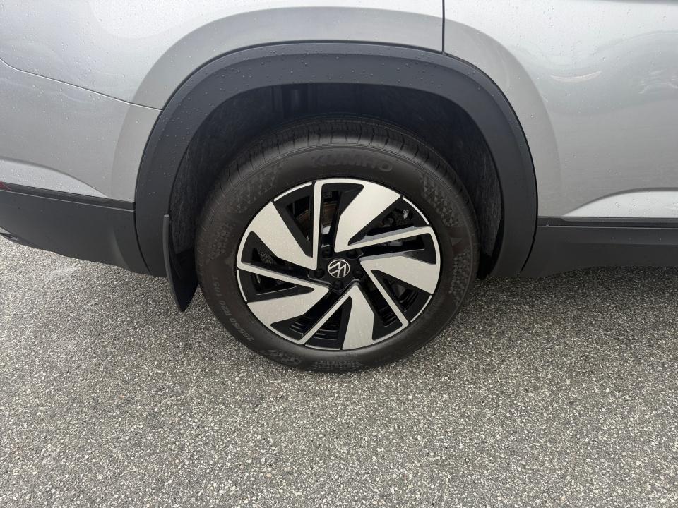 2026 Volkswagen Atlas SE w/Tech - Photo 23