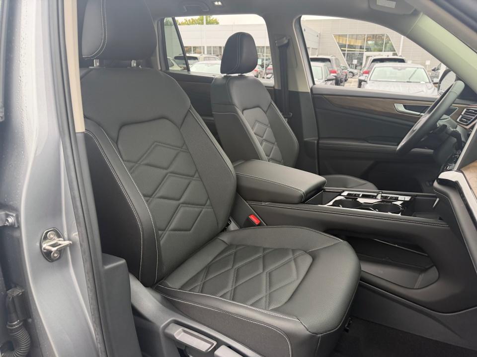 2026 Volkswagen Atlas SE w/Tech - Photo 28