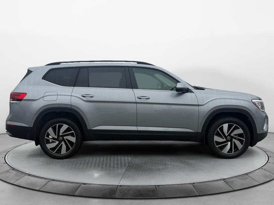 2026 Volkswagen Atlas SE w/Tech - Photo 8