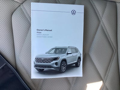 2026 Volkswagen Atlas 2.0T SE w/Technology