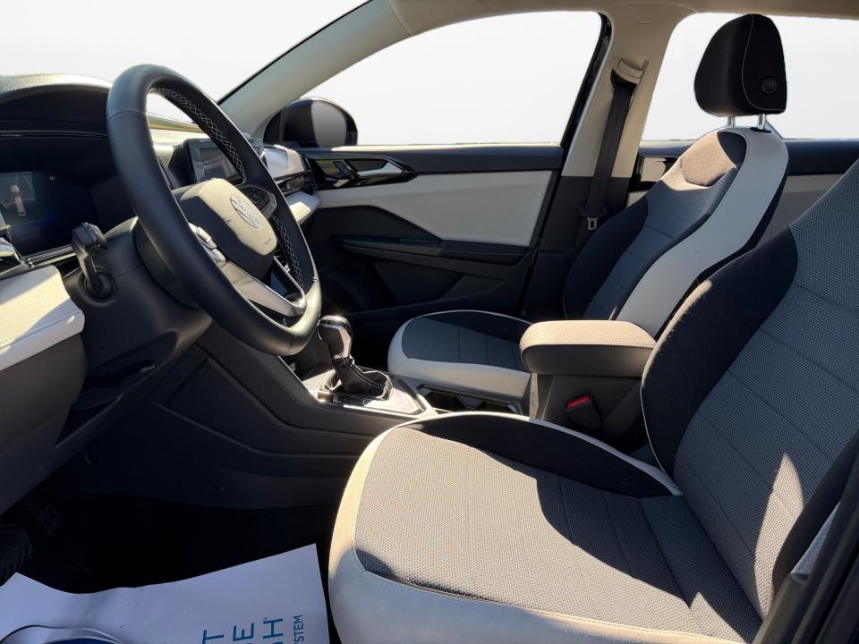 2026 Volkswagen Taos S - Photo 9