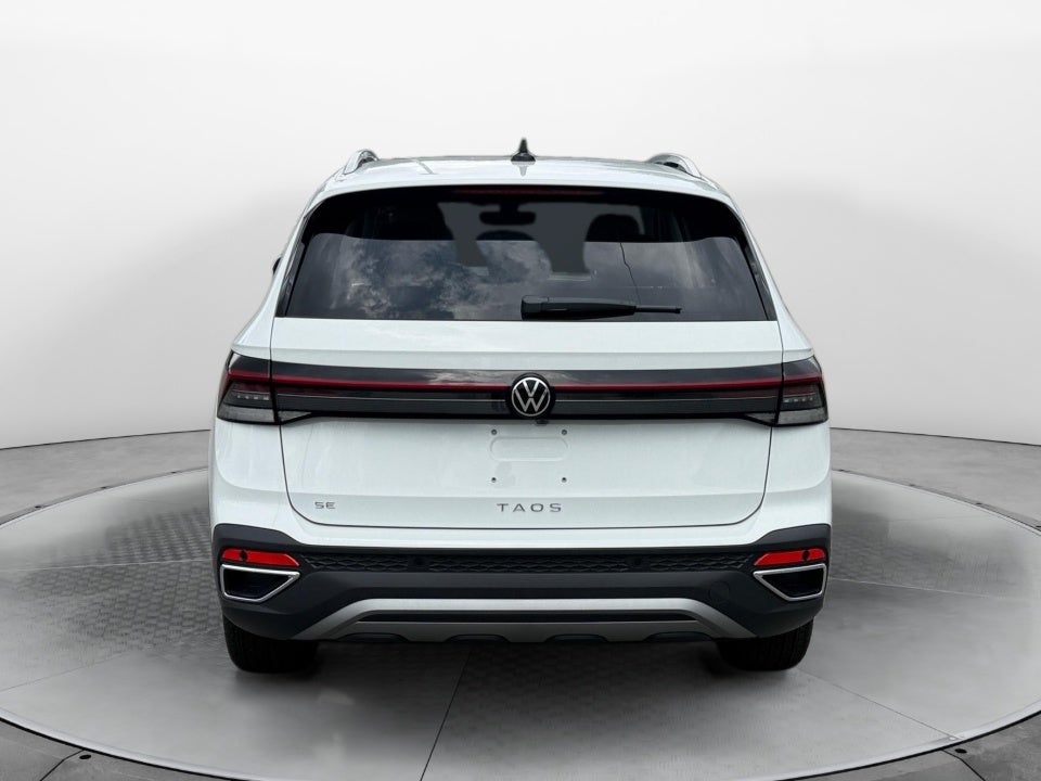 2026 Volkswagen Taos SE