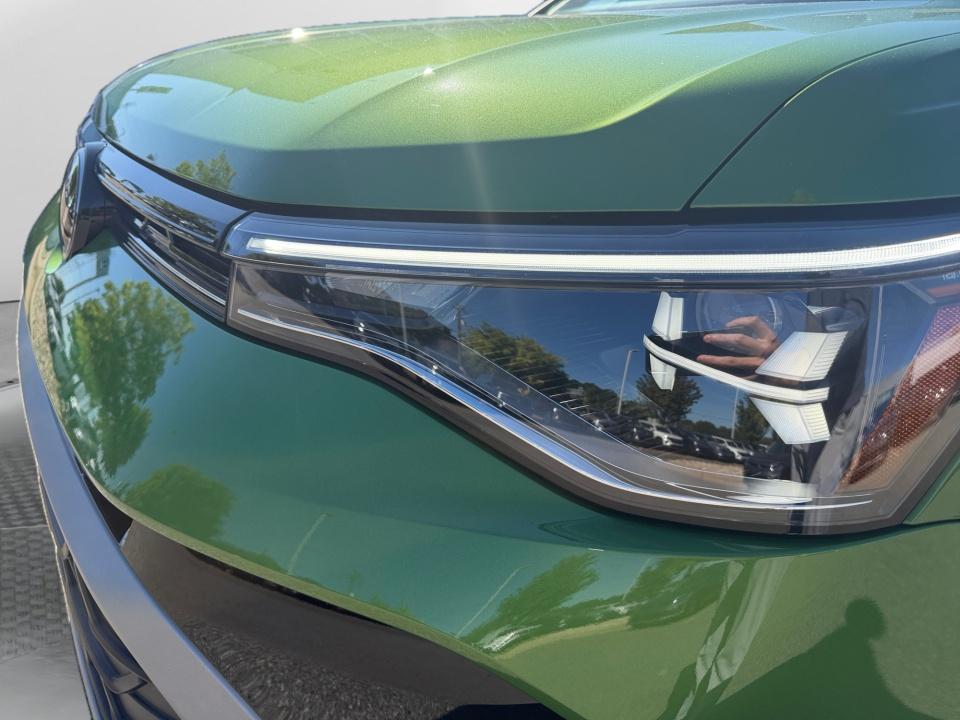 2026 Volkswagen Taos SE