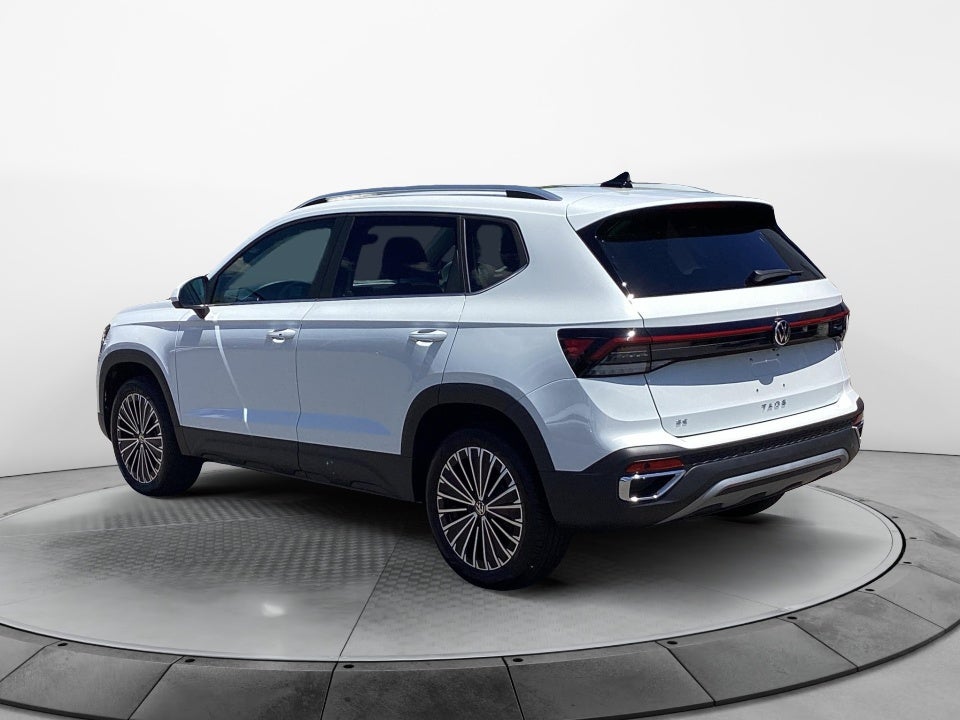 2026 Volkswagen Taos SE