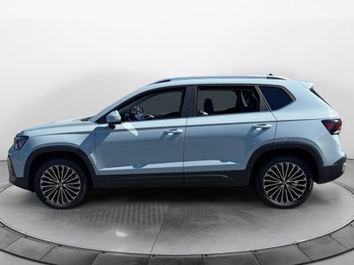 2027 Volkswagen Taos SE