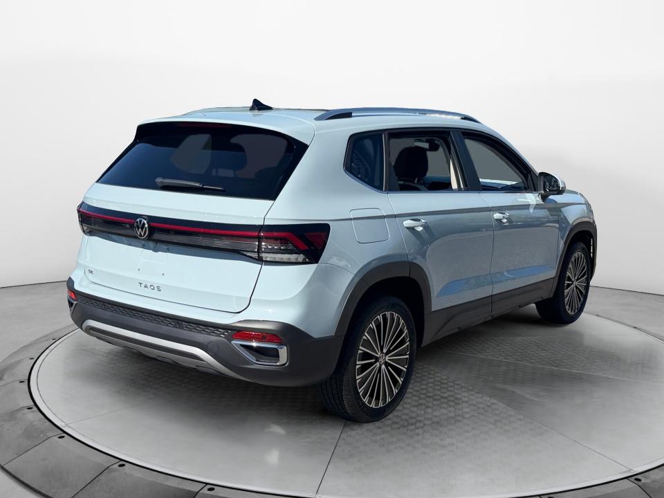 2027 Volkswagen Taos SE