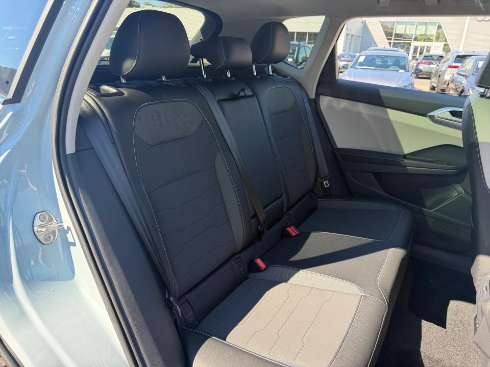 2027 Volkswagen Taos SE