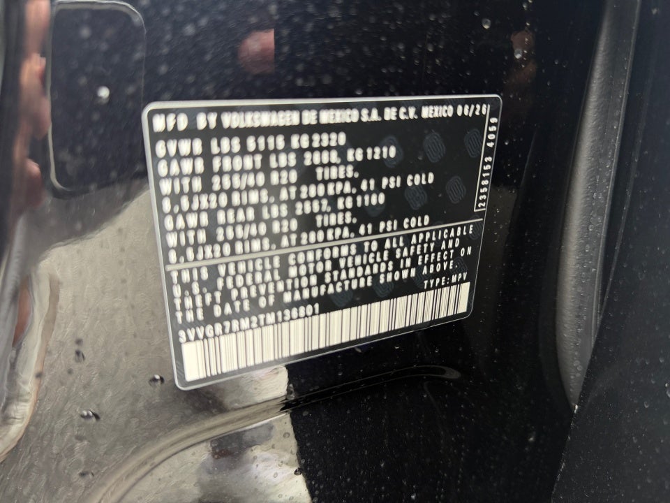 2026 Volkswagen Tiguan SE R-Line Black