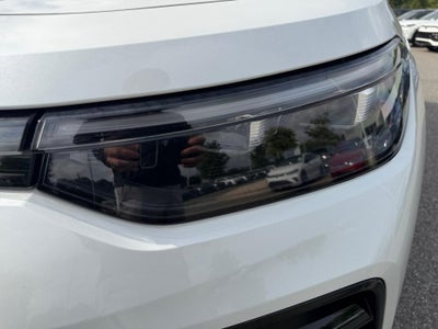 2025 Volkswagen Tiguan SE R-Line Black