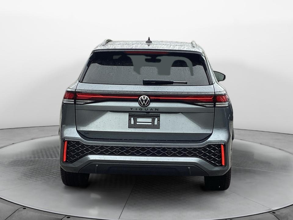 2026 Volkswagen Tiguan SE R-Line Black