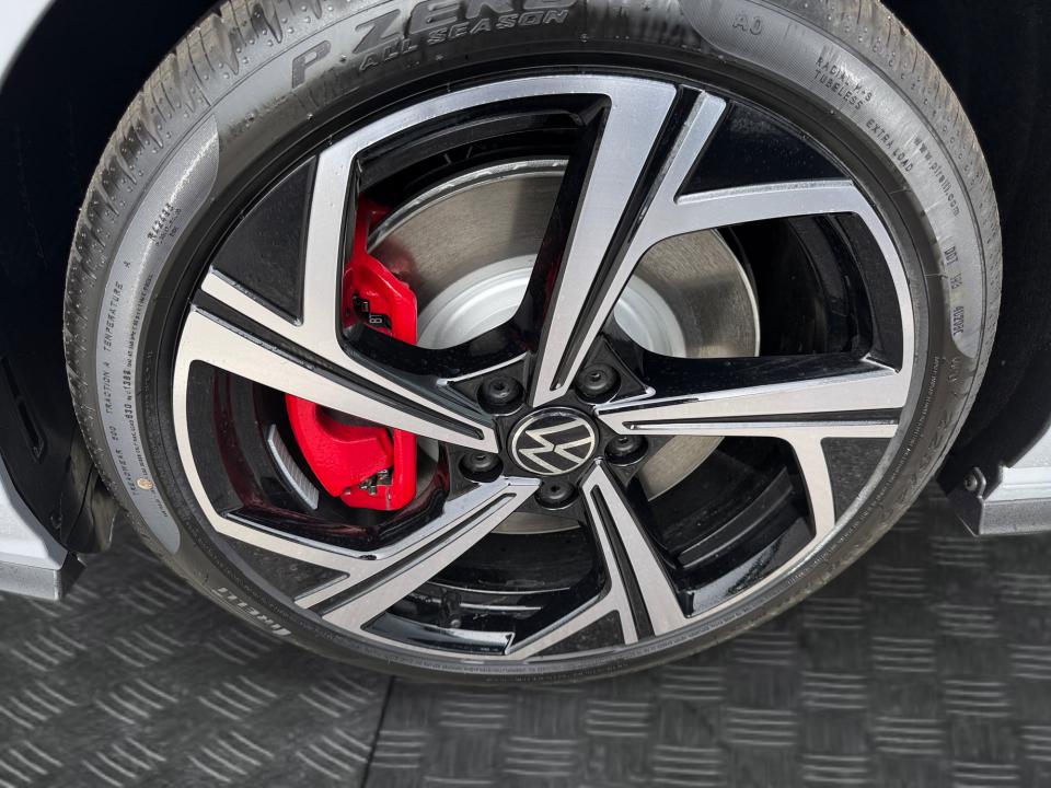 2026 Volkswagen Golf GTI SE