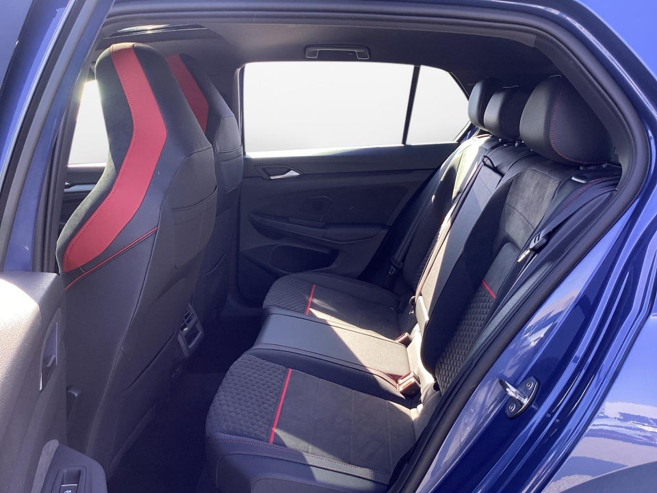 2026 Volkswagen Golf GTI SE