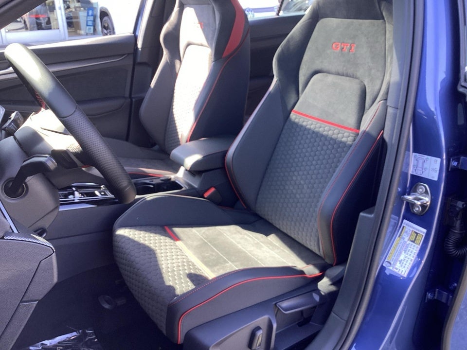 2026 Volkswagen Golf GTI SE