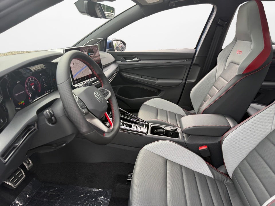 2026 Volkswagen Golf GTI Autobahn