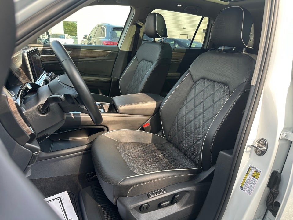 2025 Volkswagen Atlas 2.0T SEL Premium R-Line