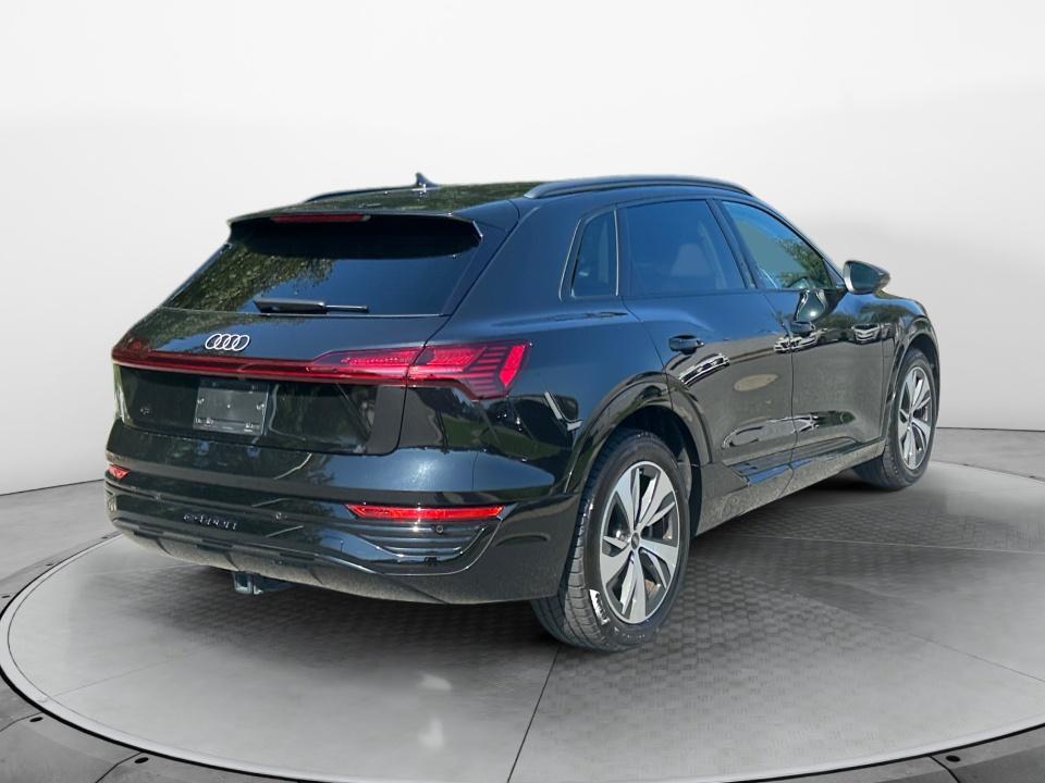 2024 Audi Q8 e-tron Premium
