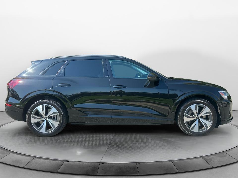 2024 Audi Q8 e-tron Premium
