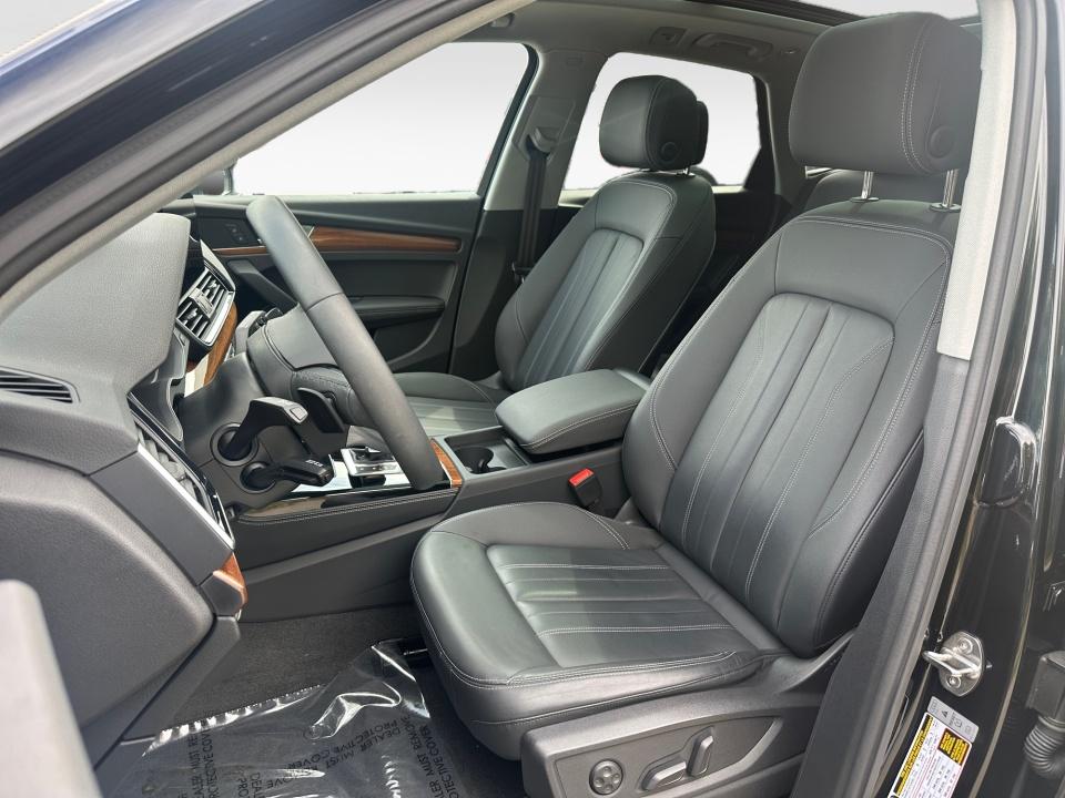 2023 Audi Q5 Premium Plus