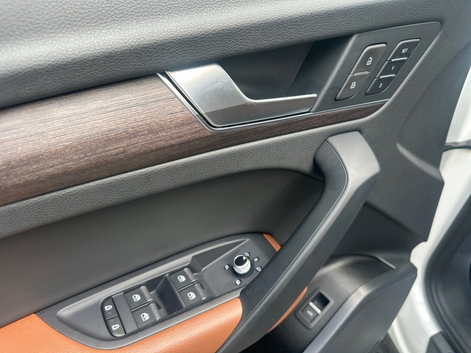2024 Audi Q5 Premium 45 TFSI S line quattro