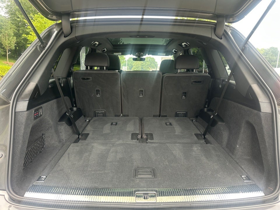 2022 Audi Q7 Premium Plus