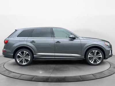 2022 Audi Q7 Premium Plus