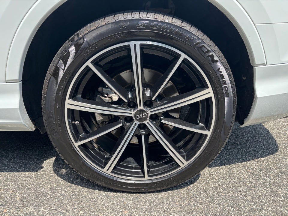 2023 Audi Q7 Prestige