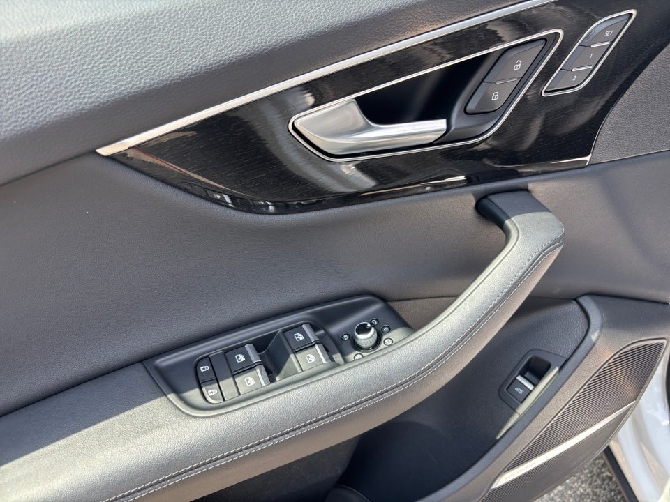 2023 Audi Q7 Prestige