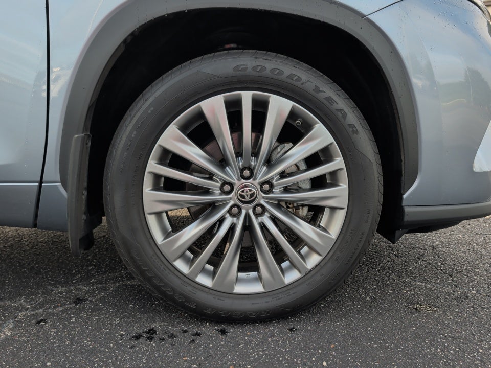 2024 Toyota Highlander Hybrid Hybrid Platinum