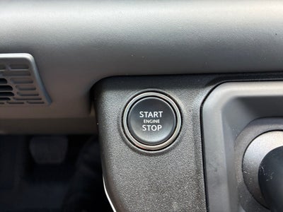 2023 Land Rover Defender SE