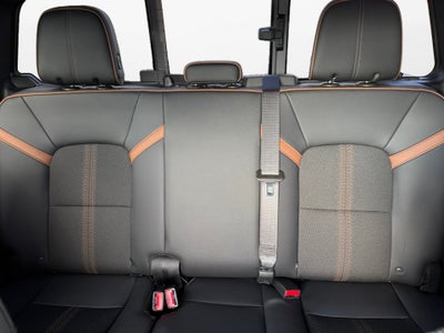 2024 GMC Canyon 4WD AT4