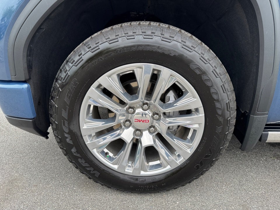 2025 GMC Sierra 1500 4WD Crew Cab Short Box Denali