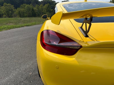 2016 Porsche Cayman GT4
