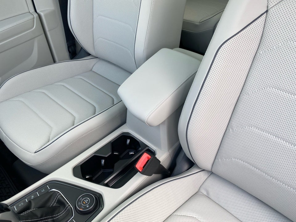 2024 Volkswagen Tiguan 2.0T SEL R-Line