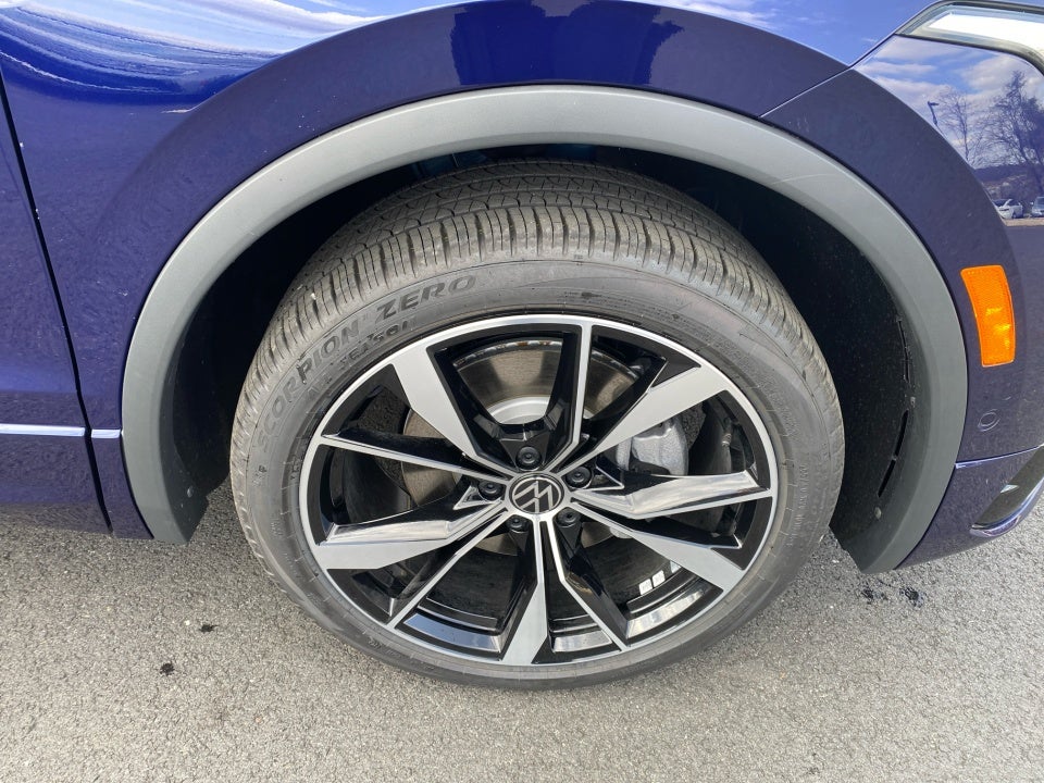 2024 Volkswagen Tiguan 2.0T SEL R-Line