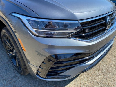 2024 Volkswagen Tiguan SE R-Line Black