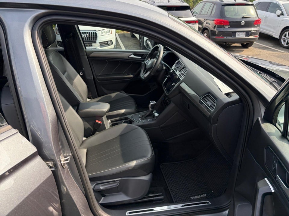 2024 Volkswagen Tiguan SE R-Line Black