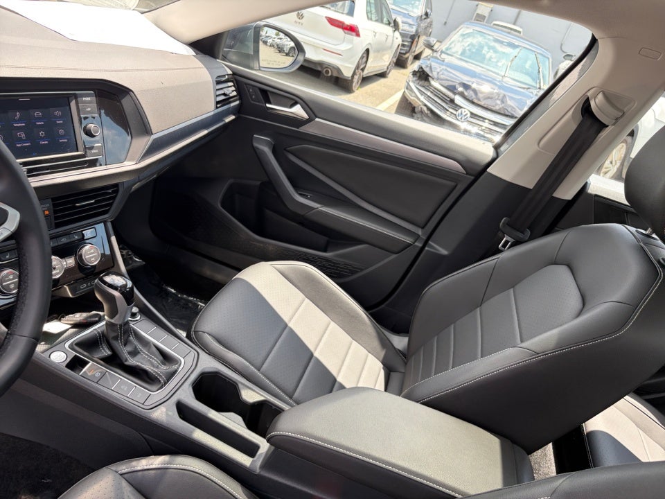 2023 Volkswagen Jetta SE