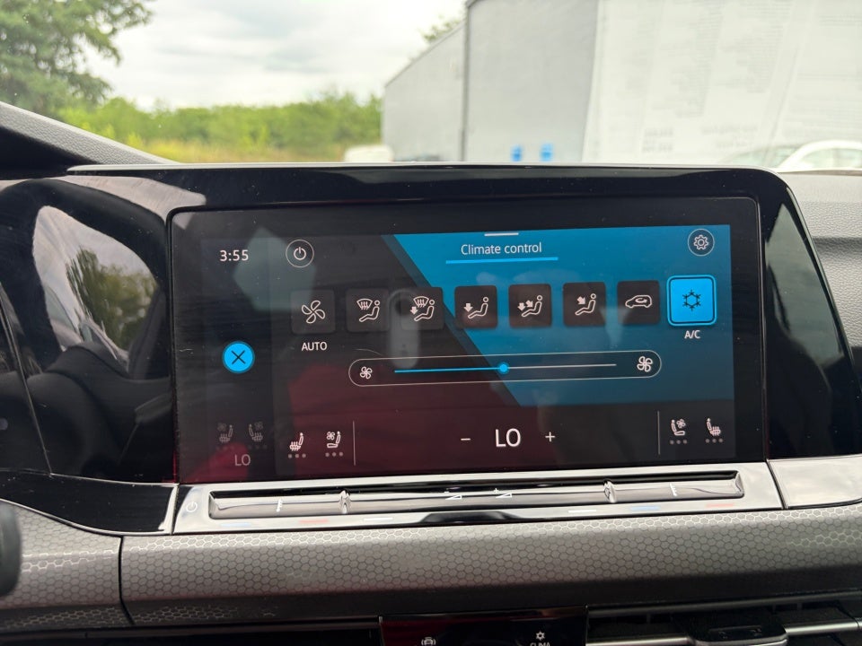 2022 Volkswagen Golf GTI SE