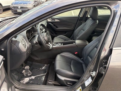 2018 Mazda Mazda3 Touring