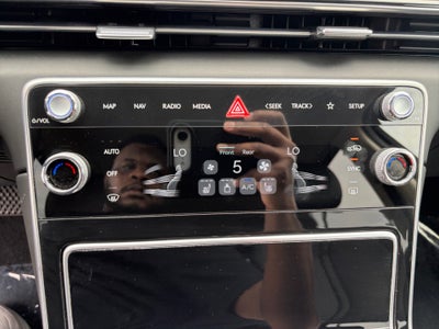 2025 Genesis GV80 2.5T Standard AWD