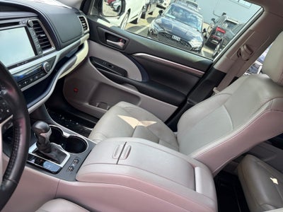 2019 Toyota Highlander Limited Platinum