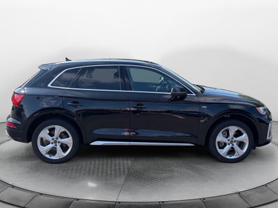 2023 Audi Q5 S line Premium Plus