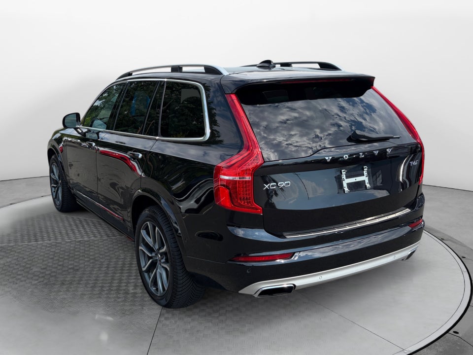 2017 Volvo XC90 Momentum